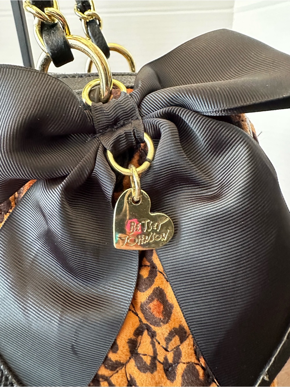 Betsey Johnson "Will You Be Mine" โค๏ธโ๐ฅ Leopard and Heart Quilted Satchel - Picture 2 of 16